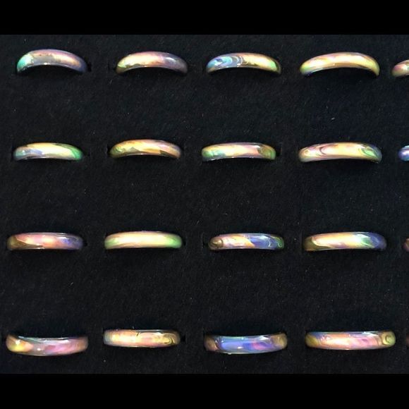 Opalescent Mood Rings Beautiful Color Change - Picture 6 of 7